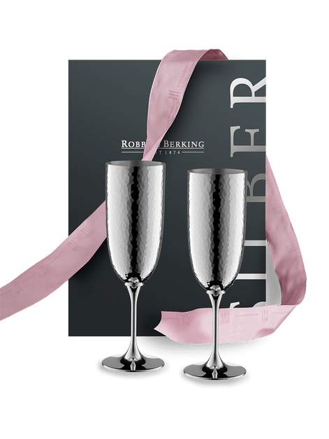Martelé Champagne Gift Set (90g silverplated)